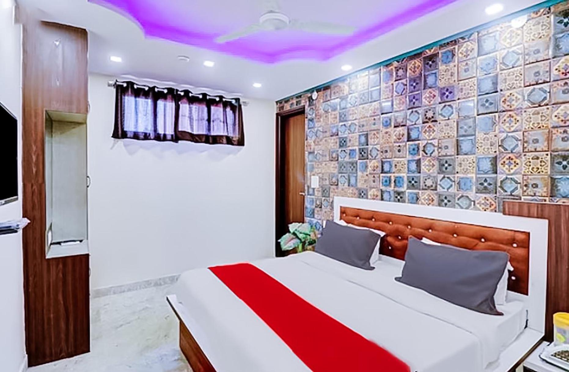 Hotel Green Palace - Jagat Puri Ню Делхи Екстериор снимка